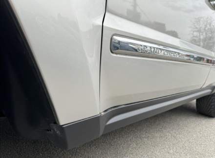 Jeep - Grand Cherokee