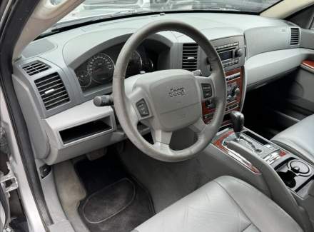 Jeep - Grand Cherokee
