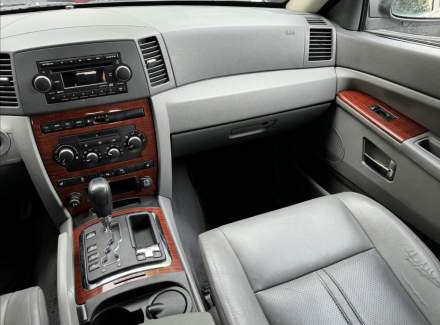 Jeep - Grand Cherokee