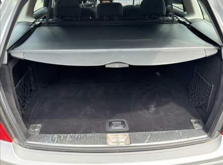 Mercedes-Benz - C-class