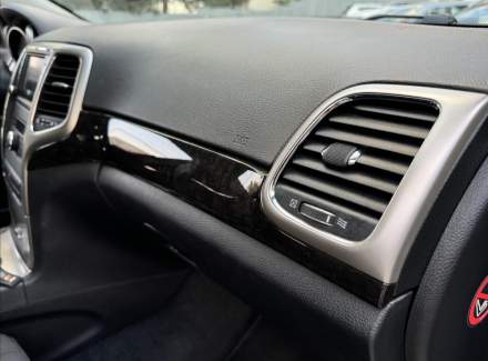 Jeep - Grand Cherokee