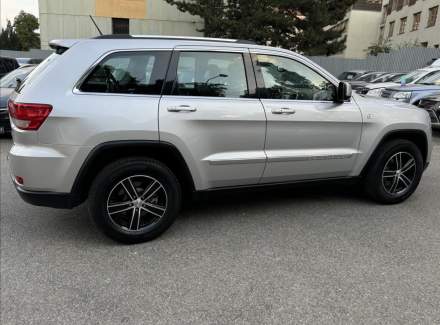 Jeep - Grand Cherokee