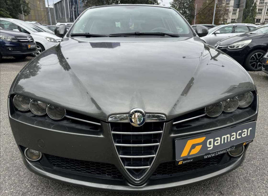 Alfa Romeo - 159
