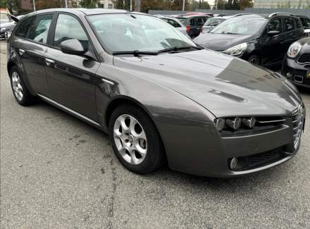 Alfa Romeo - 159