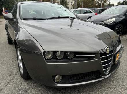 Alfa Romeo - 159
