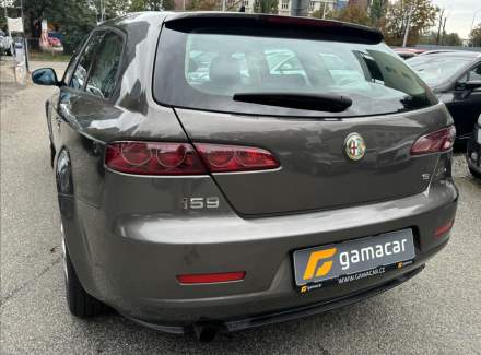 Alfa Romeo - 159