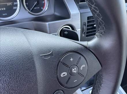 Mercedes-Benz - GLK