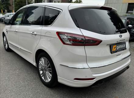 Ford - S-MAX