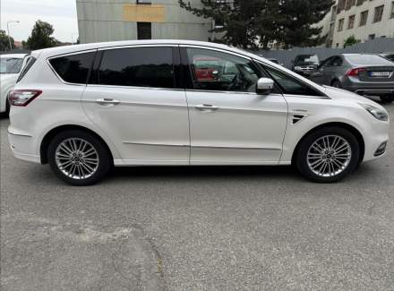 Ford - S-MAX