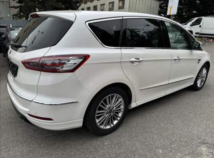 Ford - S-MAX