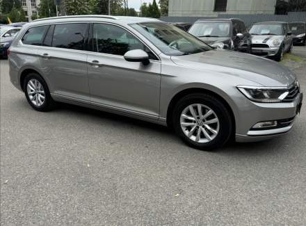 Volkswagen - Passat