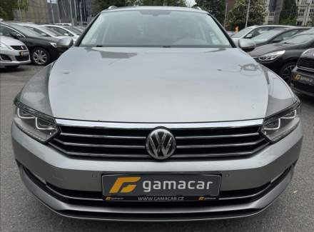 Volkswagen - Passat