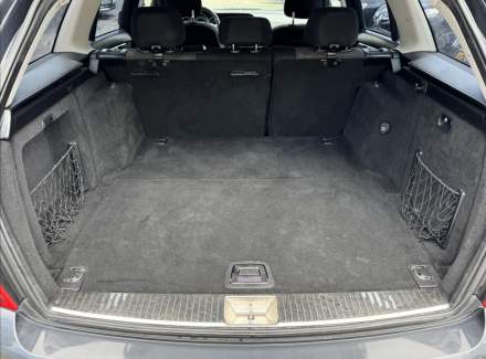 Mercedes-Benz - C-class