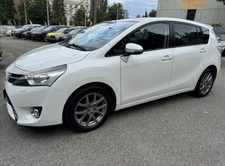 Toyota - Verso