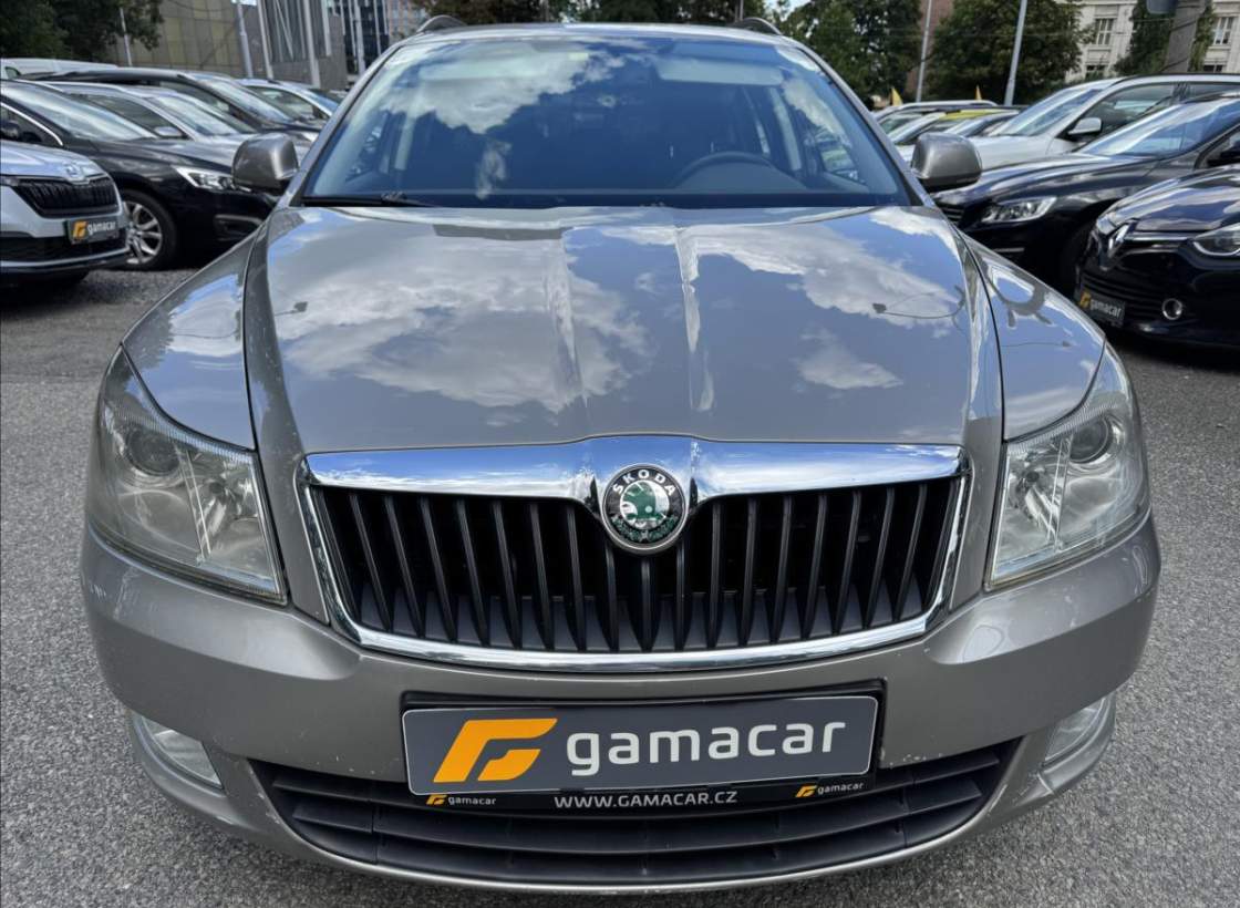 Škoda - Octavia