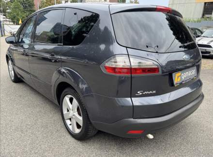 Ford - S-MAX