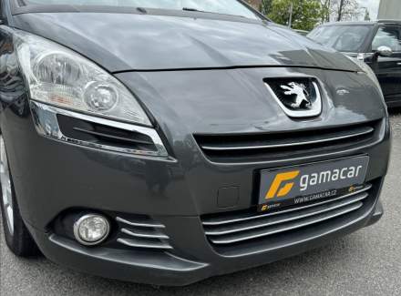 Peugeot - 5008