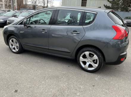 Peugeot - 3008