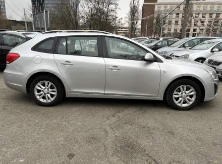 Chevrolet - Cruze