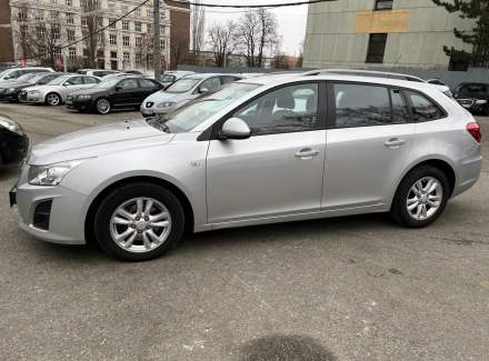 Chevrolet - Cruze