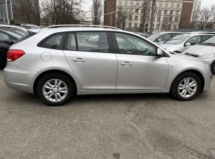 Chevrolet - Cruze