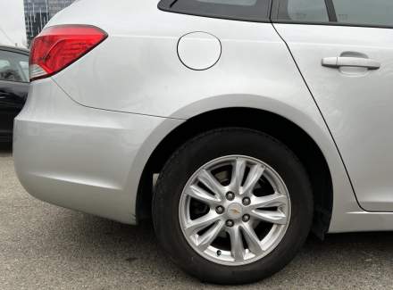 Chevrolet - Cruze