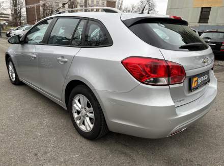 Chevrolet - Cruze
