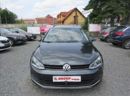 Volkswagen - Golf