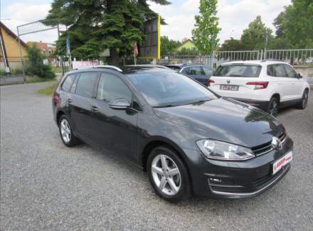 Volkswagen - Golf