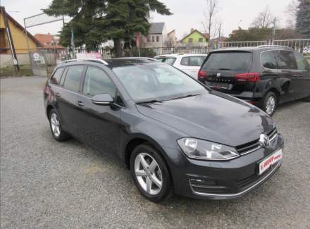 Volkswagen - Golf