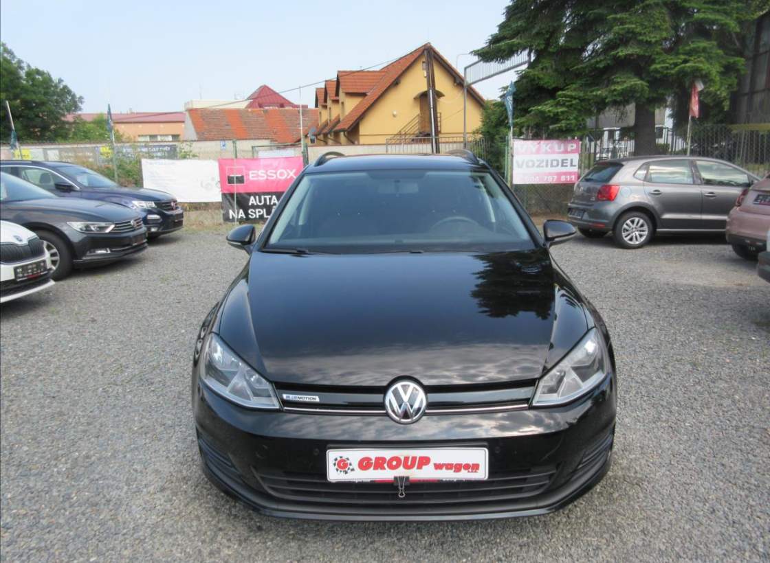 Volkswagen - Golf