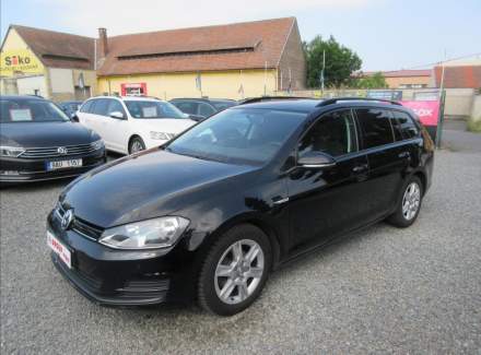 Volkswagen - Golf