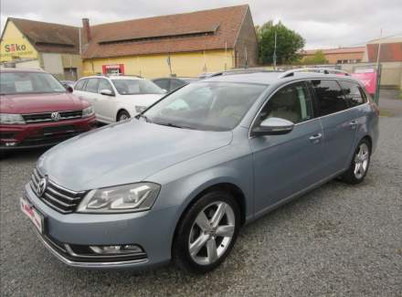 Volkswagen - Passat