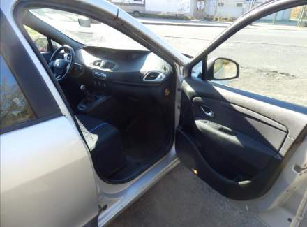 Renault - Scenic