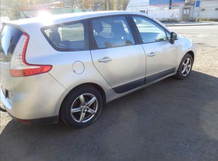 Renault - Scenic