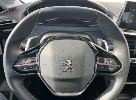 Peugeot - 208