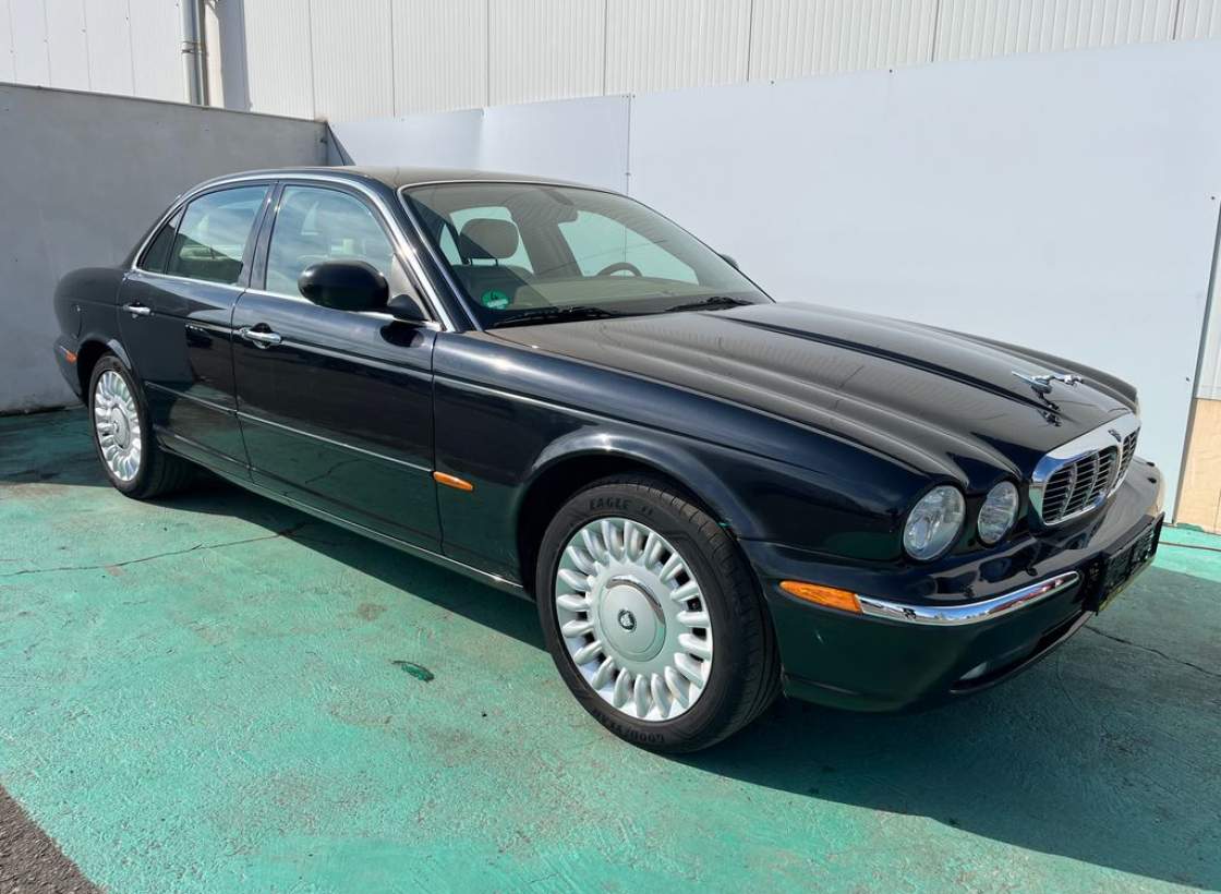 Jaguar - XJ