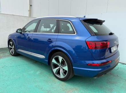 Audi - Q7