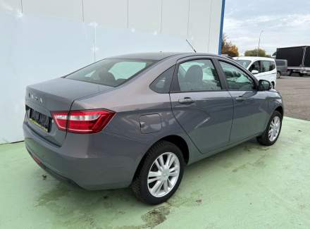 Lada - Vesta