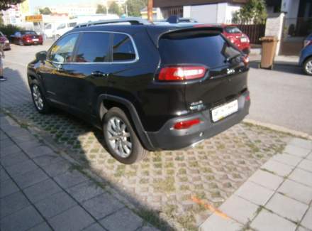 Jeep - Cherokee