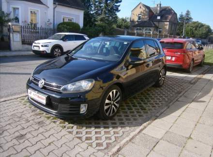 Volkswagen - Golf