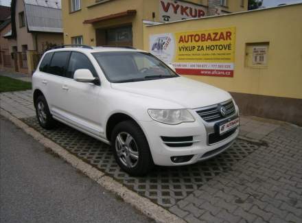 Volkswagen - Touareg