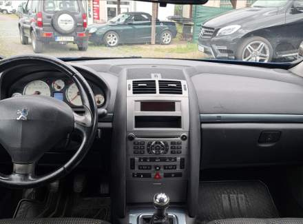 Peugeot - 407