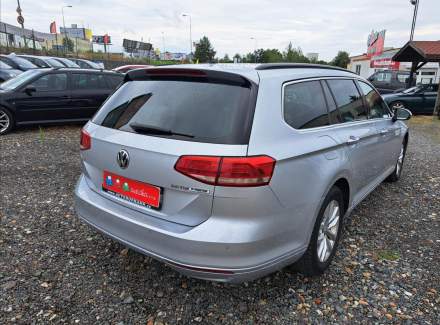 Volkswagen - Passat