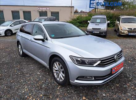 Volkswagen - Passat