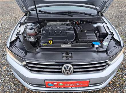Volkswagen - Passat