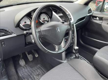Peugeot - 207
