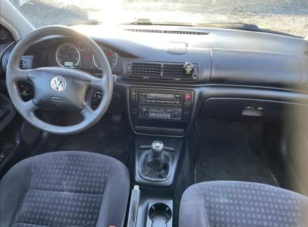 Volkswagen - Passat