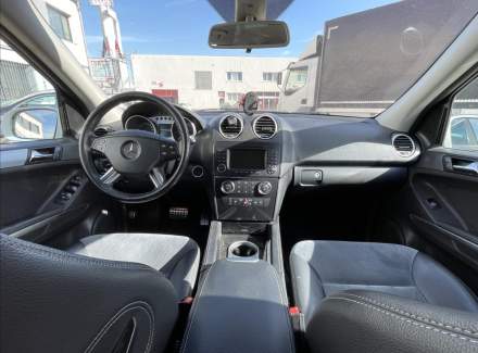 Mercedes-Benz - M-class