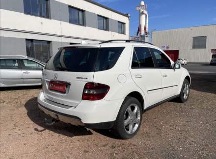 Mercedes-Benz - M-class